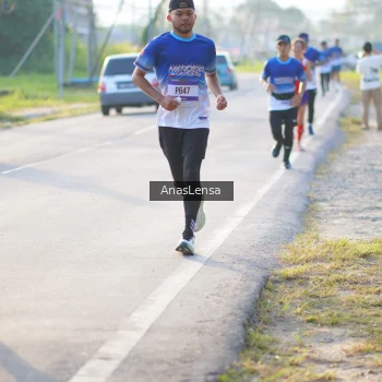 Runner Photo 3465753