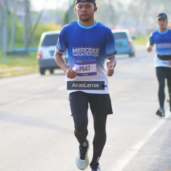 Runner Photo 3465754