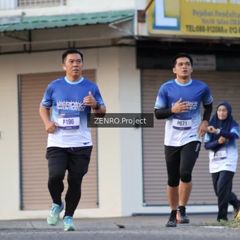 Runner Photo 3465765