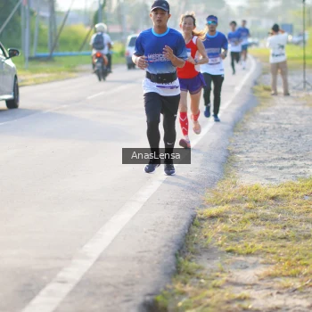 Runner Photo 3465781