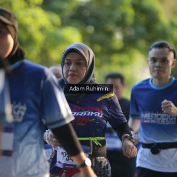 Runner Photo 3465796