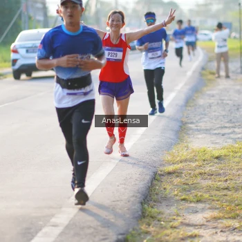 Runner Photo 3465806