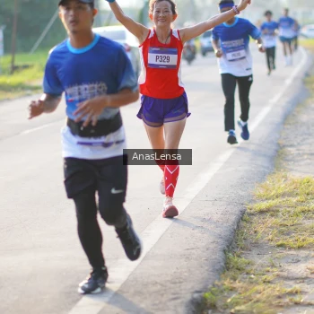 Runner Photo 3465818