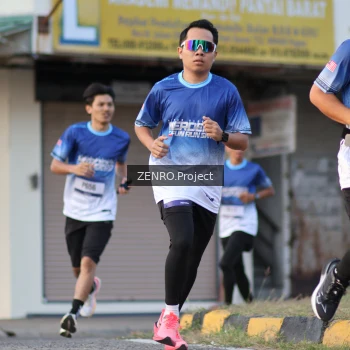 Runner Photo 3465834