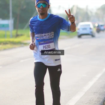 Runner Photo 3465894