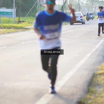 Runner Photo 3465897