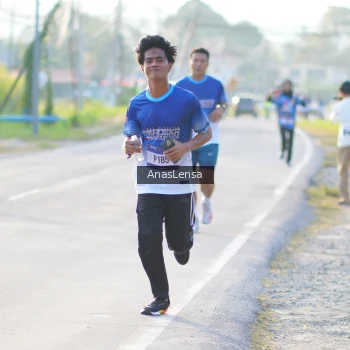 Runner Photo 3465925