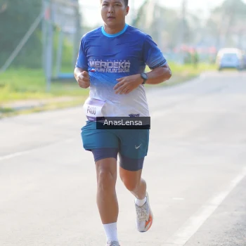 Runner Photo 3465971