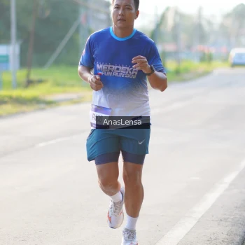 Runner Photo 3465975