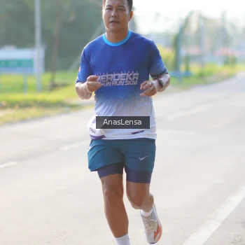 Runner Photo 3465994