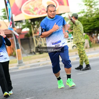 Runner Photo 3466110