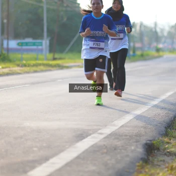 Runner Photo 3466126