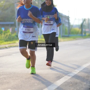 Runner Photo 3466136