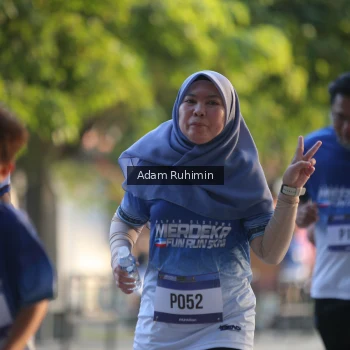 Runner Photo 3466172