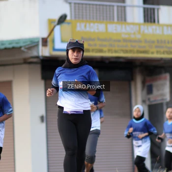 Runner Photo 3466181