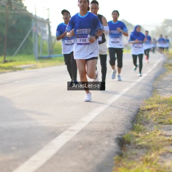 Runner Photo 3466182