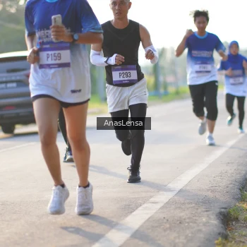 Runner Photo 3466196