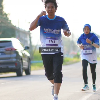 Runner Photo 3466216