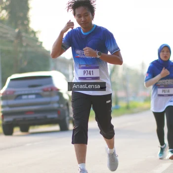 Runner Photo 3466223