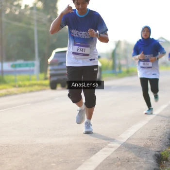 Runner Photo 3466229