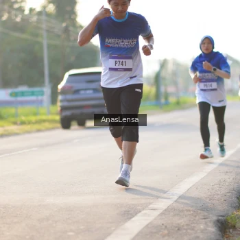 Runner Photo 3466230