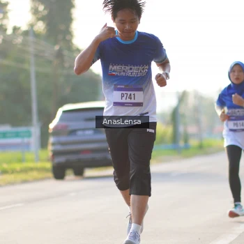 Runner Photo 3466232