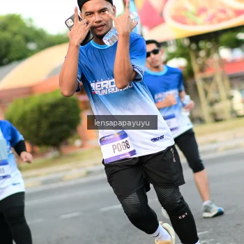 Runner Photo 3466243