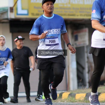 Runner Photo 3466256