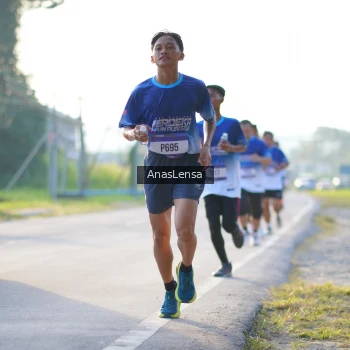 Runner Photo 3466405