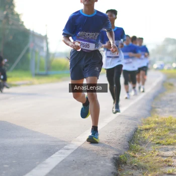 Runner Photo 3466406