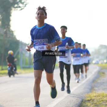 Runner Photo 3466411
