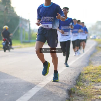 Runner Photo 3466413