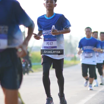 Runner Photo 3466414
