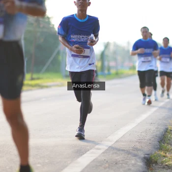 Runner Photo 3466425