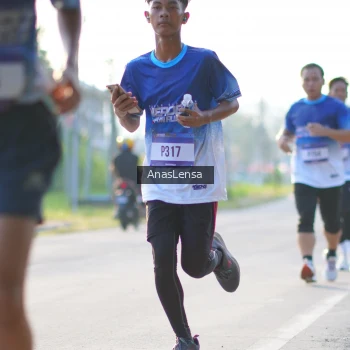 Runner Photo 3466430