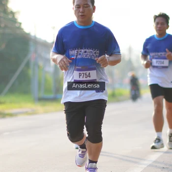 Runner Photo 3466458