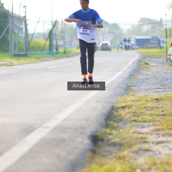 Runner Photo 3466493