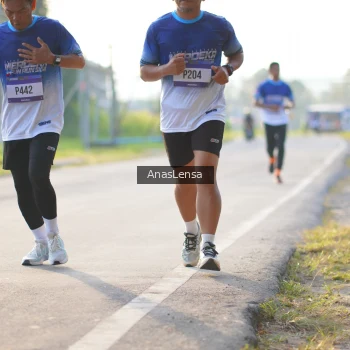 Runner Photo 3466494