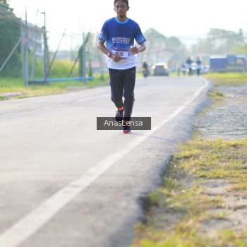 Runner Photo 3466500