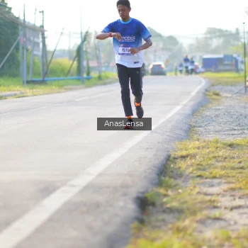 Runner Photo 3466501
