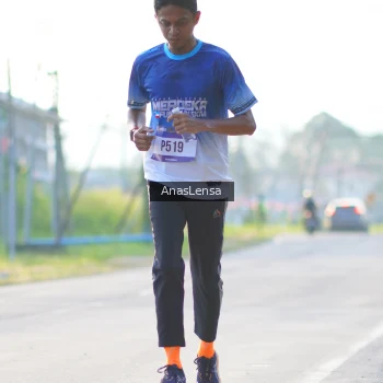 Runner Photo 3466510