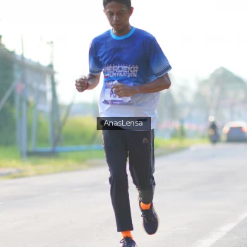 Runner Photo 3466517