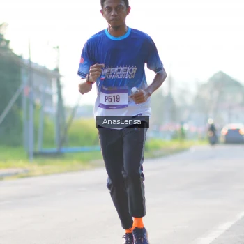Runner Photo 3466521