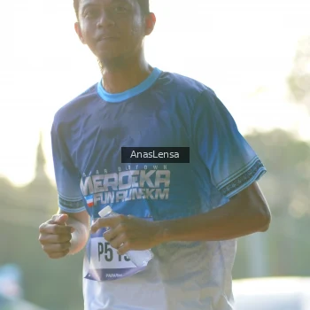 Runner Photo 3466574