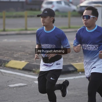 Runner Photo 3466600