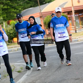 Runner Photo 3466602