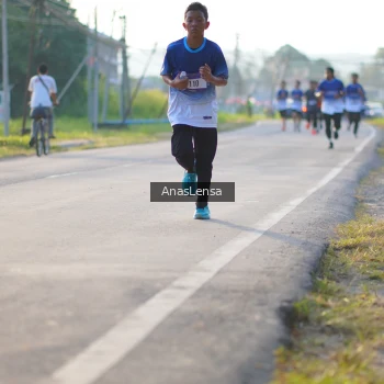 Runner Photo 3466623