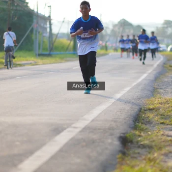 Runner Photo 3466624