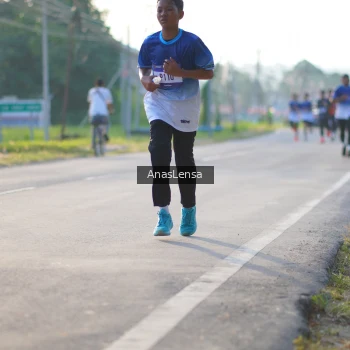 Runner Photo 3466645