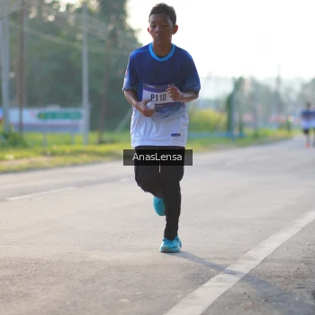 Runner Photo 3466652